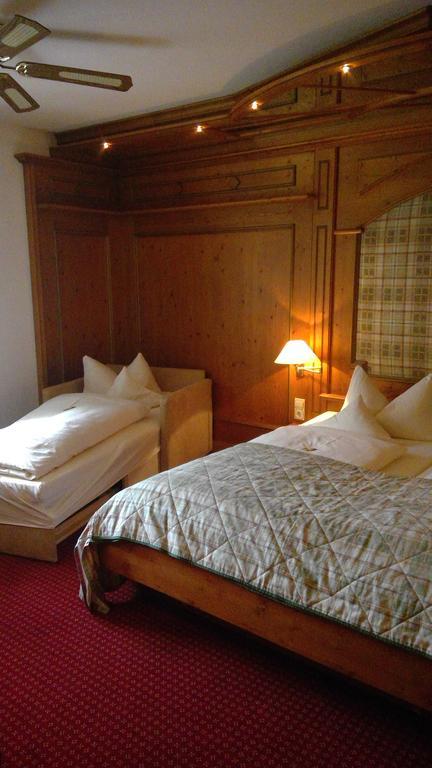 Hotel Augsburger Hof ภายนอก รูปภาพ